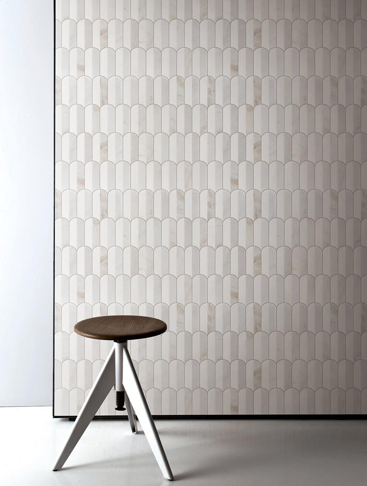 Coastline 2Tone Ice Honed w/Polished Accents Marble Mosaic - image 5