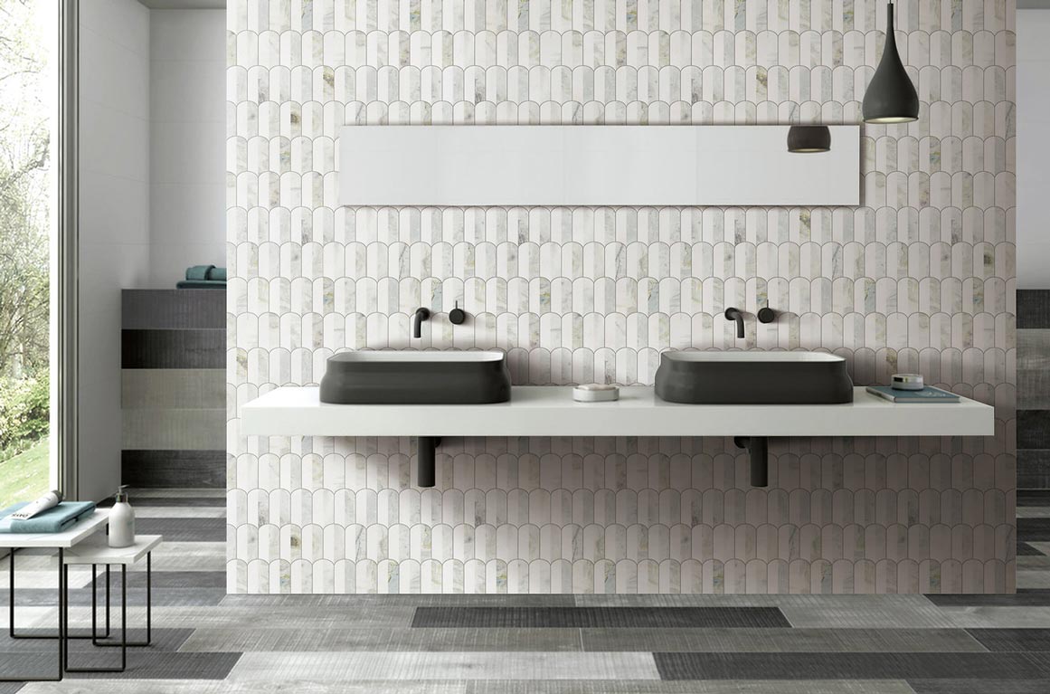 Coastline 2Tone Ocean Honed w/Polished Accents Marble Mosaic - image 5