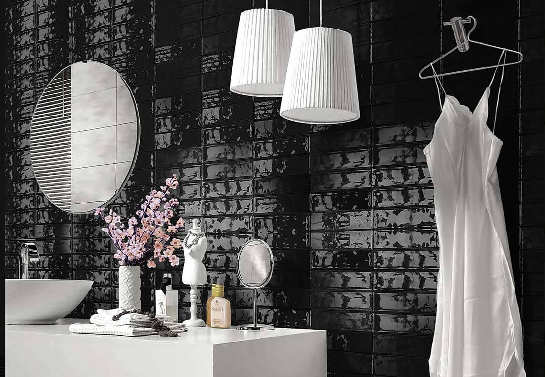 Oceani Black 2.5"x10" Glossy Porcelain Tile - image 2