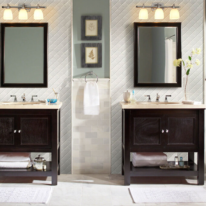 White Glossy Arabesque