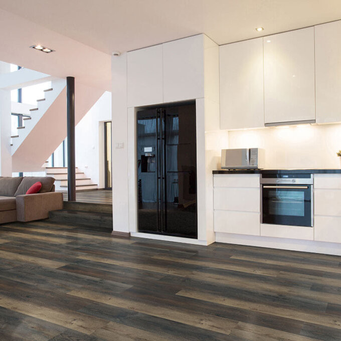 XL Cyrus Stable 9"x60" Vinyl Tile