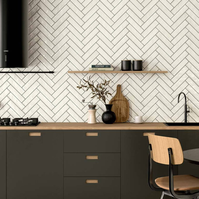 Saturn Bianco Sale 2.5"x9.5" Glossy Porcelain Tile