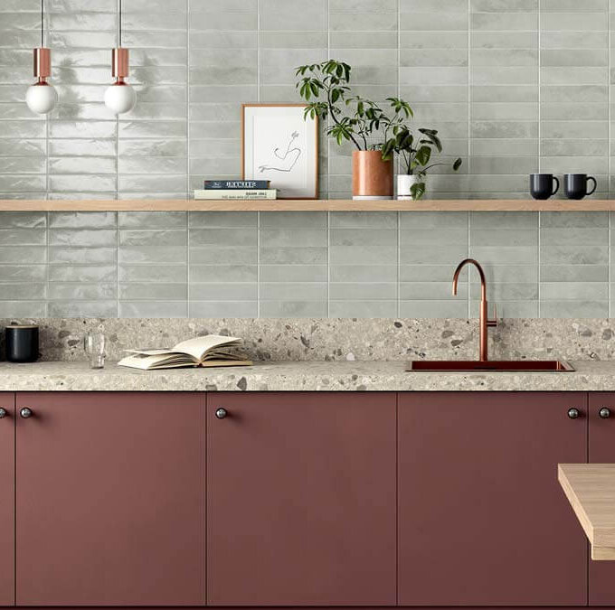 Saturn Grigio Luna 2.5"x9.5" Glossy Porcelain Tile