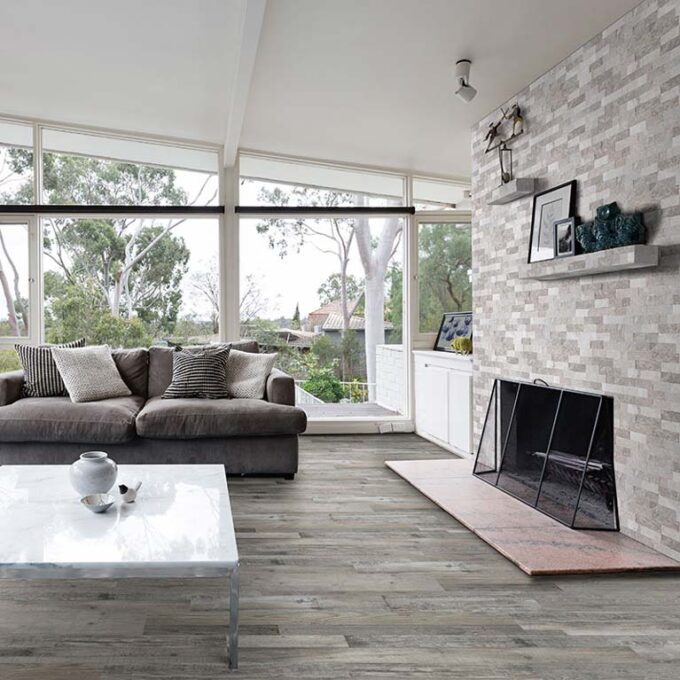 Luna Grey Ledger Panel